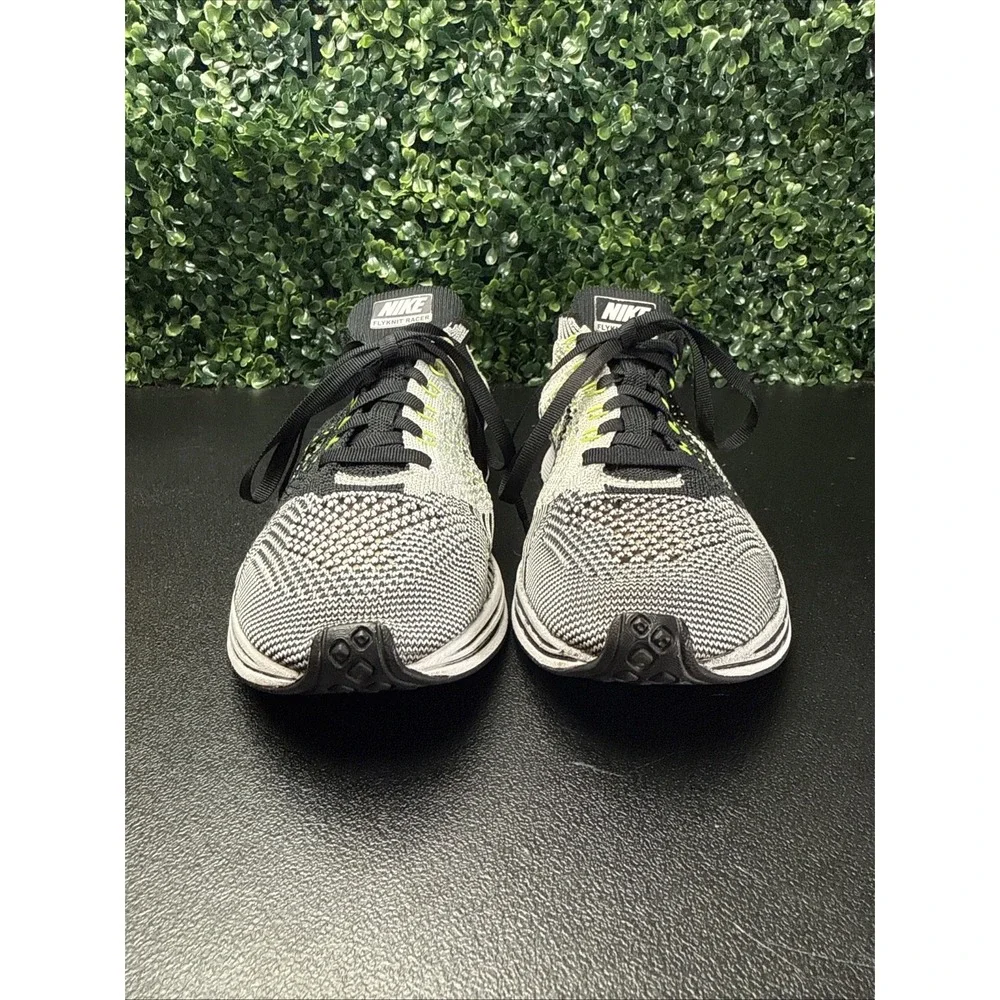 Nike Flyknit Racer Womens Sneakers Size 7 Athletic Running Shoes 526628-011